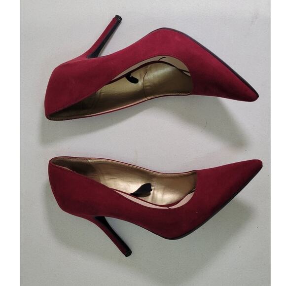 Sam & Libby Shoes Womens Size 8.5 Velvet Red Heels Sexy Flirty Holiday Heels - Picture 2 of 10